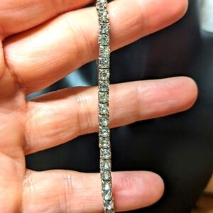 Vintage Rhinestone Tennis Silver‎ Tone Stretch Bracelet